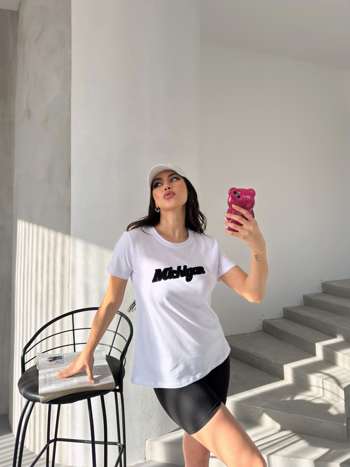Beyaz Nakışlı Tshirt Regular Fit / Normal Kesim ana resim